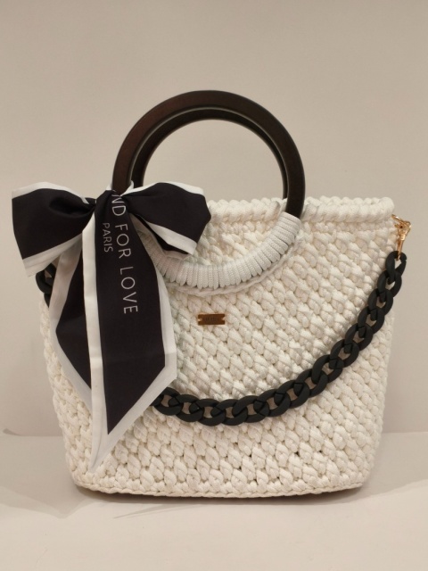 Torebka, kuferek biała